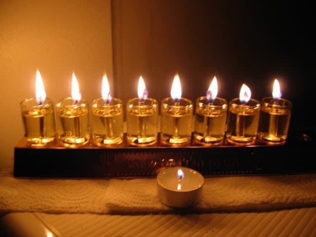 הלכות חנוכה סיפורים יפים מדרשים וכל טוב