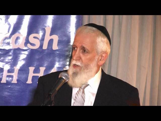 Head covering for Jewish Women. What's preferred or allowed? Sephardi and Ashkenazi.