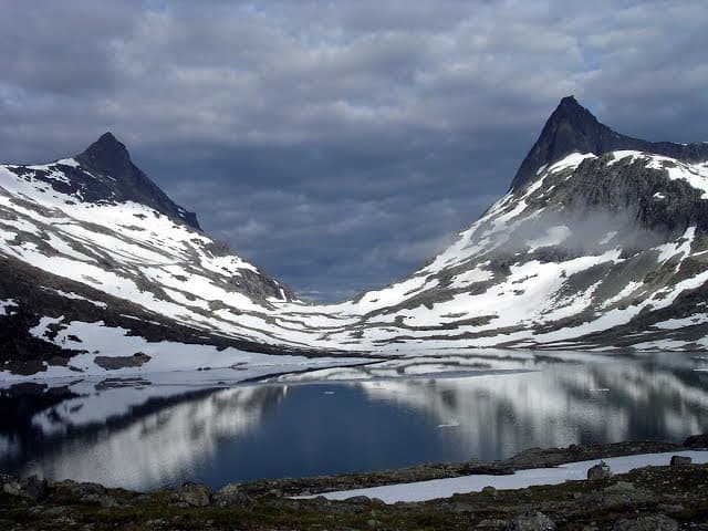 MaShiach Will Show Us Two Mountains LIFE CHANGING
