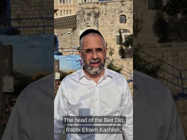 הדיין וראש הכולל הרב שלמה שרביט שליט"א מברך את ארגון בעזרת השם בקברי צדיקים בטבריה