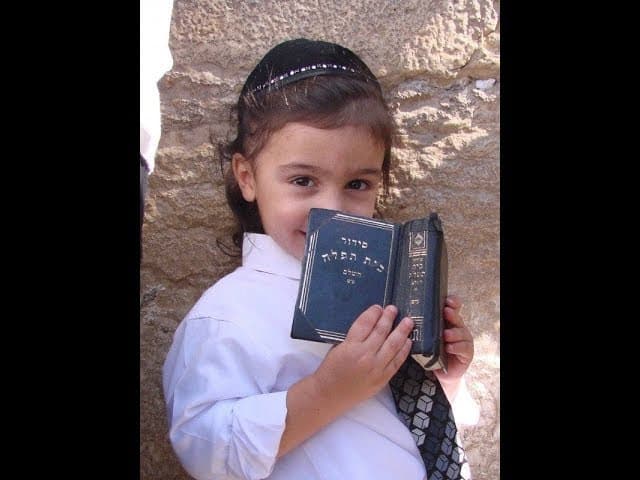 The Big Effect Small Habits Have On Raising Children - MUSSAR Pirkei Avot (80)
