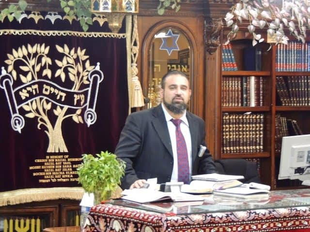 Daily Chidush: Brit Yitzchak In Boca Raton Raising Children.