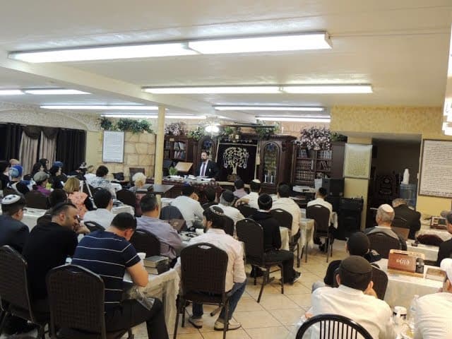 השיעור היומי כמה כסף לקחת להרצאה ? הרב אפרים כחלון
